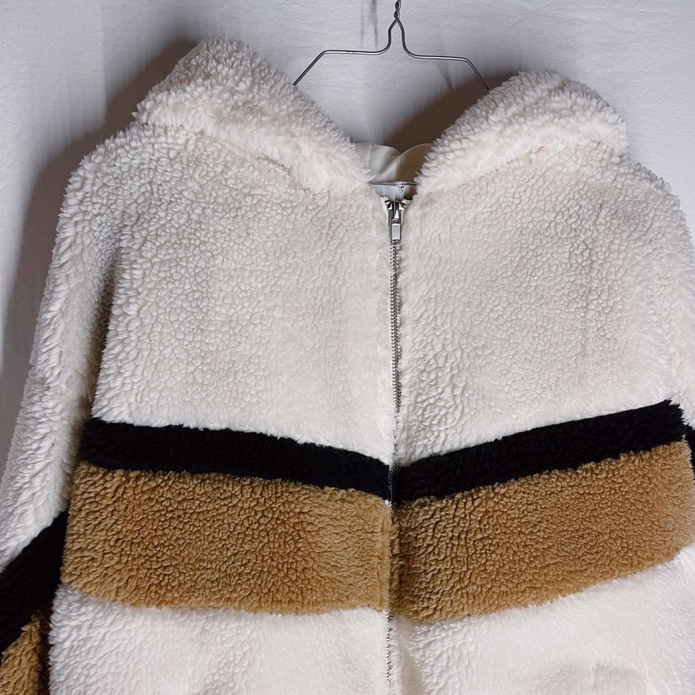 Chevron Fleece Jacket - Picture 3 of 5
